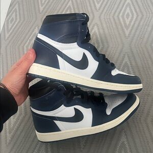 Nike Air Jordan 1 Retro High OG 'Midnight Navy' 7m / 8.5w